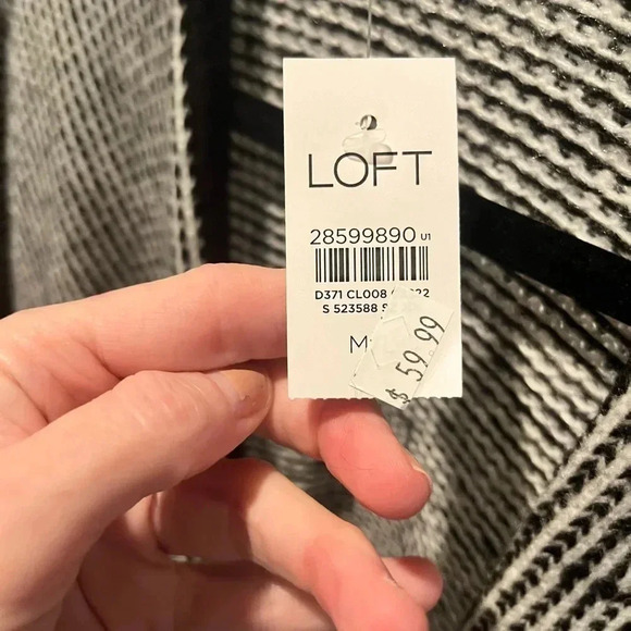 Loft Poncho - M/L - Picture 5 of 7